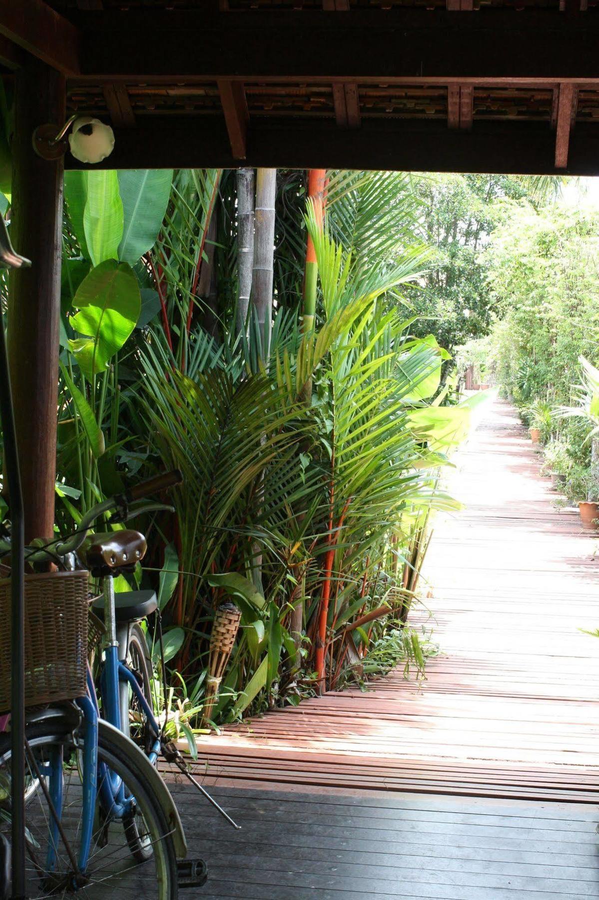Sea Pines & Liberg Hotel Nai Yang Beach Exterior foto